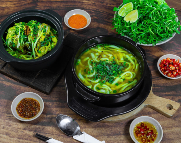 Hình ảnh về BÁNH CANH NỒI ĐẤT